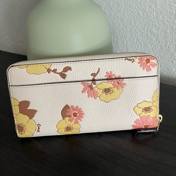 Coach Accordion Zip Floral Wallet - Picture 2 of 12